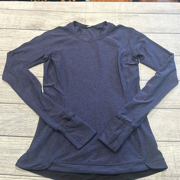 🍋Women’s Lululemon Runderful long sleeve size 6🍋 - Picture 2 of 14